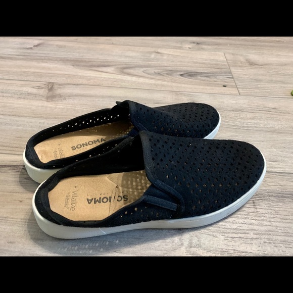 sonoma slip on shoes